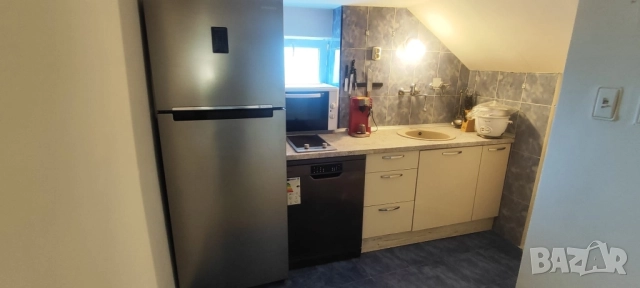 Хубава двуетажна къща с двор с. Маломир /22 км от Ямбол, снимка 6 - Къщи - 52071871