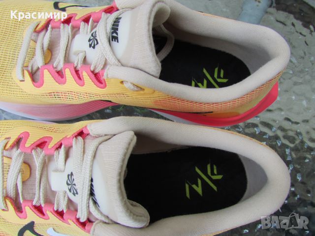 Дамски маратонки за бягане Nike Zoom Fly 5, снимка 12 - Маратонки - 46397872