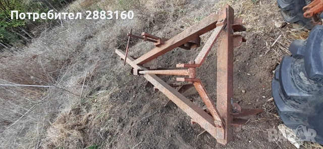 Продавам плуг български с 4 тела