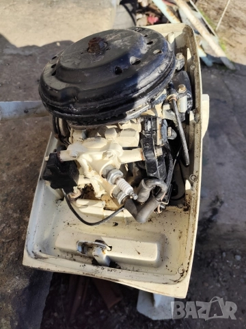 Извънбордов двигател Johnson 4 к.с., снимка 2 - Воден транспорт - 52809499