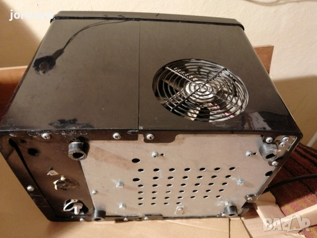 Ледогенератор-за Ремонт или за части, снимка 3 - Хладилници - 53608828