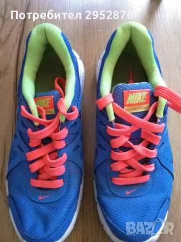 Дамски маратонки Nike revolution 2, снимка 2 - Маратонки - 45495056
