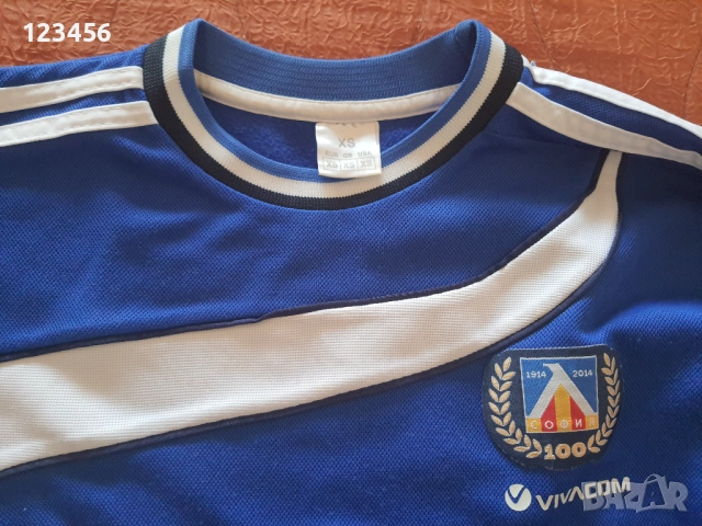 Оригинална фланелка на ПФК "Левски"-София, снимка 2 - Спортни дрехи, екипи - 52397126