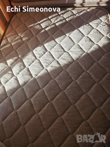 Матрак с основа на фирма Ted.Размер 90/2000 см.