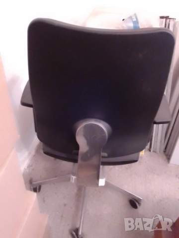 Офис стол, снимка 8 - Столове за офис - 52949278