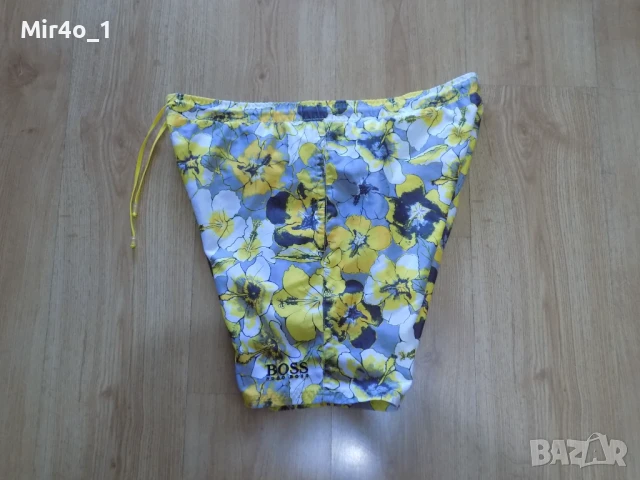 Къси панталони hugo boss шорти гащета бански плажни екип летни шарени оригинални мъжки S, снимка 4 - Спортни дрехи, екипи - 51405286