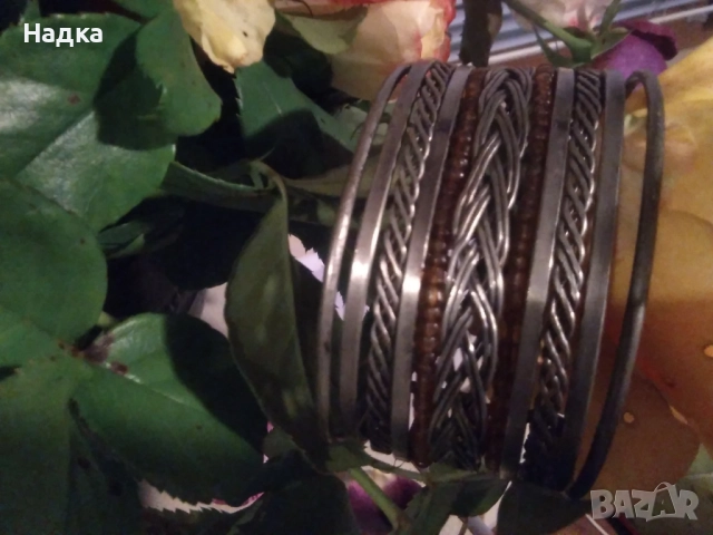 Дамска гривна, снимка 5 - Гривни - 52204807