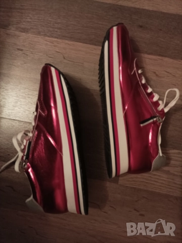 Нови червени маратонки, снимка 5 - Маратонки - 52845694