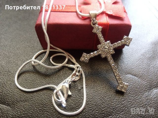 Сребърен кръст с кристали , снимка 8 - Колиета, медальони, синджири - 45918598