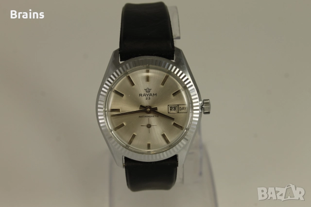 1960's НОВ Швейцарски Часовник RAYAM 23 Календар, снимка 2 - Мъжки - 52444233