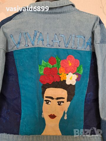 Ръчно рисувано дънково яке Frida Kahlo, снимка 5 - Якета - 46128648