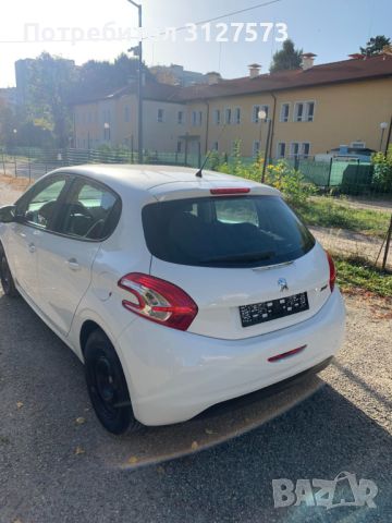 Продавам Peugeot 208 1.2 , снимка 11 - Автомобили и джипове - 46564678