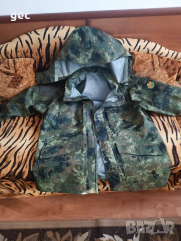 камуфлажна шуба военна, снимка 1