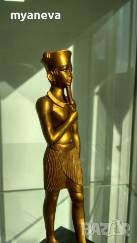 Египетска статуетка на Амон Ра , бог на слънцето, покровител на фараоните ., снимка 4 - Статуетки - 45304874