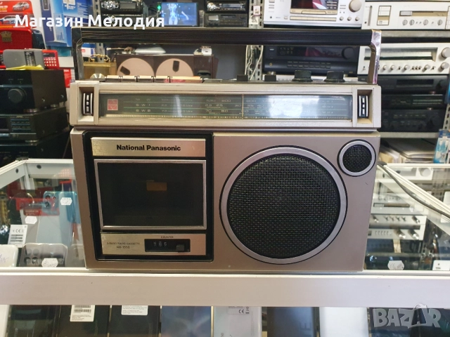 Радиокасетофон National Panasonic RX-1550 Работи на радио и касета. Радиото има само средни къси въл