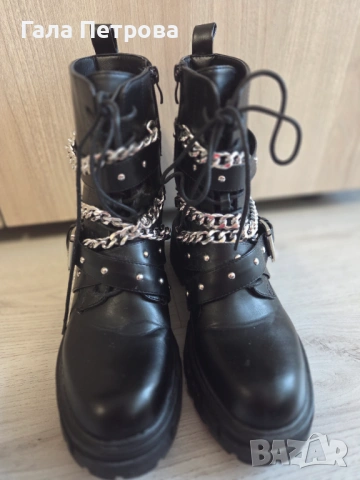 Дамски черни боти 