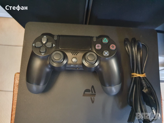 PS4 Play Station 4 Slim 500GB с джойстик и кабели. В отлично техническо и визуално състояние., снимка 4 - Игри за PlayStation - 51973291