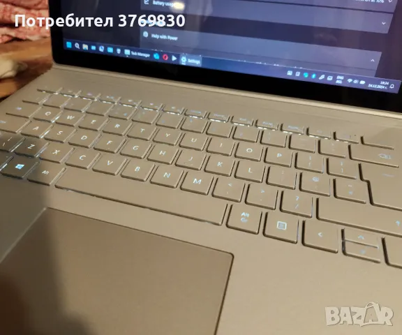 Microsoft Surface Book (gen1), снимка 10 - Лаптопи за игри - 48513405