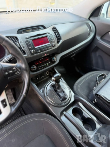 Kia Sportage 2.0 CDRI 4x4 , снимка 5 - Автомобили и джипове - 53984960
