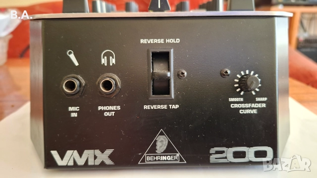 DJ Mixer-BEHRINGER VMX200, снимка 5 - Ресийвъри, усилватели, смесителни пултове - 52118697