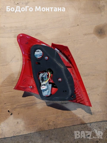 Десен стоп Тойота Ярис/Toyota Yaris P9, снимка 2 - Части - 53997868