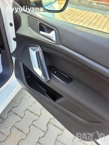Peugeot 308, 2015г., снимка 9 - Автомобили и джипове - 51102292