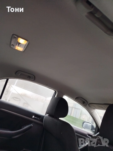 Продавам Тойота Авенсис газ бензин , снимка 8 - Автомобили и джипове - 53955825