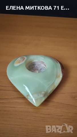 Свещник от естествен оникс във форма на сърце