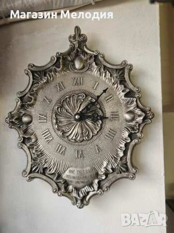 Винтидж стенен часовник, бароков стил, рядък и елегантен., снимка 2 - Стенни часовници - 50460694