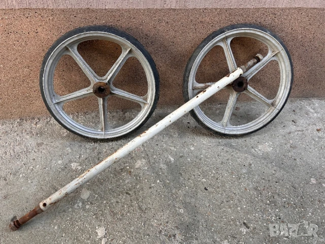 Алуминиеви колелета с бандажни гуми