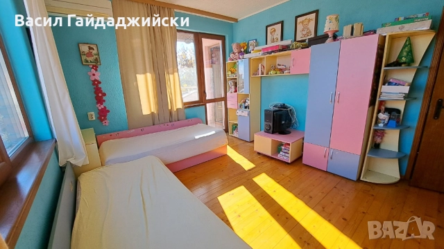 Продавам 2 етажа от къща,гараж със канал и изба, двор и навес , снимка 11 - Етаж от къща - 52918381