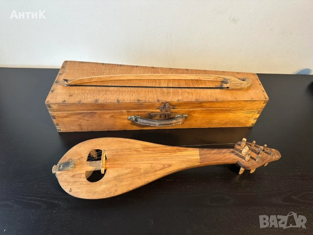 Стара Гъдулка с Лък