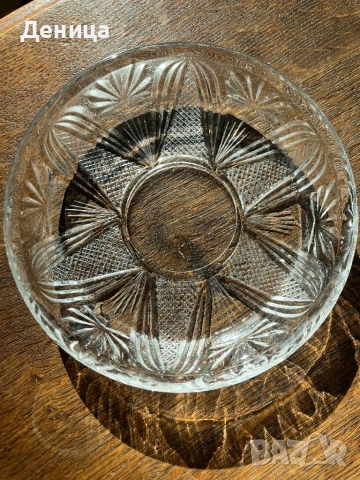 Кристална купа/ чинийка за ядки, бисквитки… Размери-16.5/3 см Цена-8€, снимка 4 - Чинии - 53613427