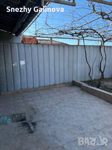 Продавам двуетажна къща в с. Смочево, община Рила, област Кюстендил, снимка 16 - Къщи - 52896387