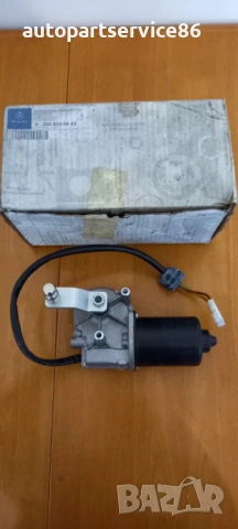 Мотор за предни чистачки за Mercedes C220 CDI CL203 (2007) A2038200442, снимка 2 - Части - 53886971
