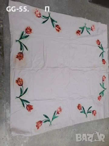 Покривка с цветя