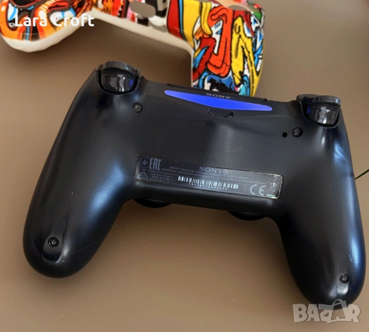 PS4 Dualshock 4 Оригинален контролер/джойстик + силиконово протекторче, снимка 5 - Аксесоари - 53868612