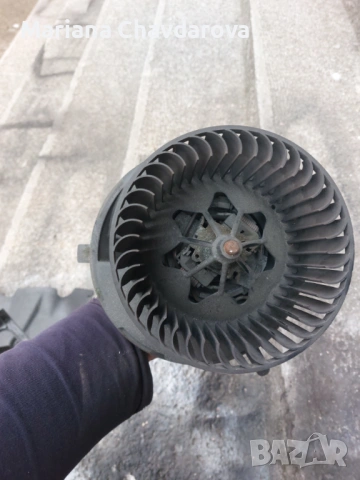 Вентилатор парно фолцваген кади, снимка 2 - Автомобили и джипове - 54012529