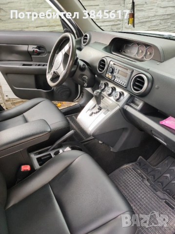 Toyota Scion xB 2.4 AT, снимка 11 - Автомобили и джипове - 54219962