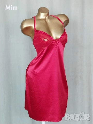 L /XL Червена сатенена нощница , снимка 5 - Нощници - 52300304