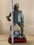 Винтажна алуминиева статуетка „Рибар с въдица“, върху червена основа, снимка 2