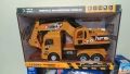 Камион с багер, снимка 2