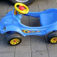 Детска количка с педали , снимка 3 - Коли, камиони, мотори, писти - 45169198