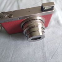 Предлагам камера Fuji Film FX1, снимка 2 - Камери - 45453111