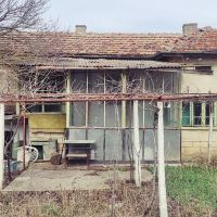 къща в центъра на село Щипско от собственик !, снимка 1 - Къщи - 45324547