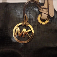 Оригинална дамска чанта Michael Kors със сертификат, снимка 1 - Чанти - 44969709