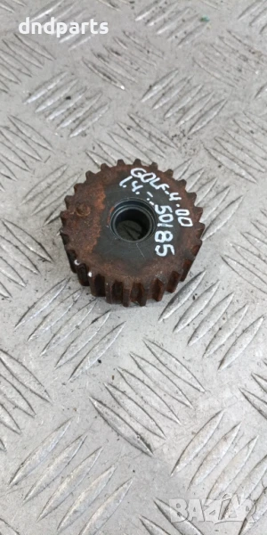 Зъбно колело VW Golf 4 1.4i 2000г.	, снимка 1