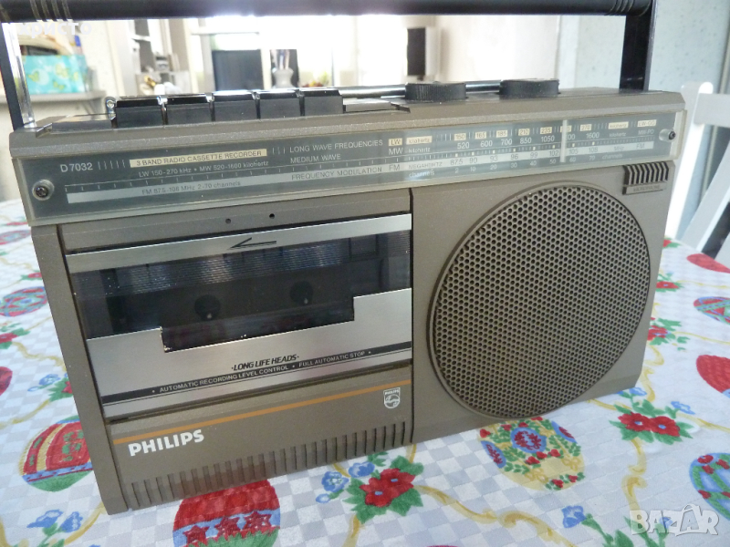 радиокасетофон Philips D7032, снимка 1