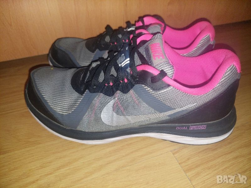 Дамски маратонки Nike 38.5, снимка 1