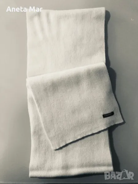 Вълнен шал UCB, снимка 1